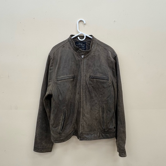 Lucky brand leather jacket size XL 24x26 Nice beautiful piece.